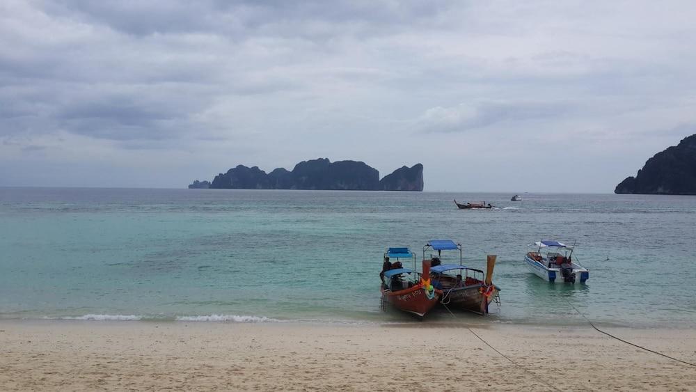 พี.พี. บลู สกาย รีสอร์ท  เกาะพีพี ภายนอก รูปภาพ